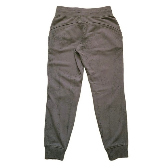 Lululemon Athletica Warm Down Jogger 7/8 Length Size 12 New Condition No Tags - Picture 3 of 9